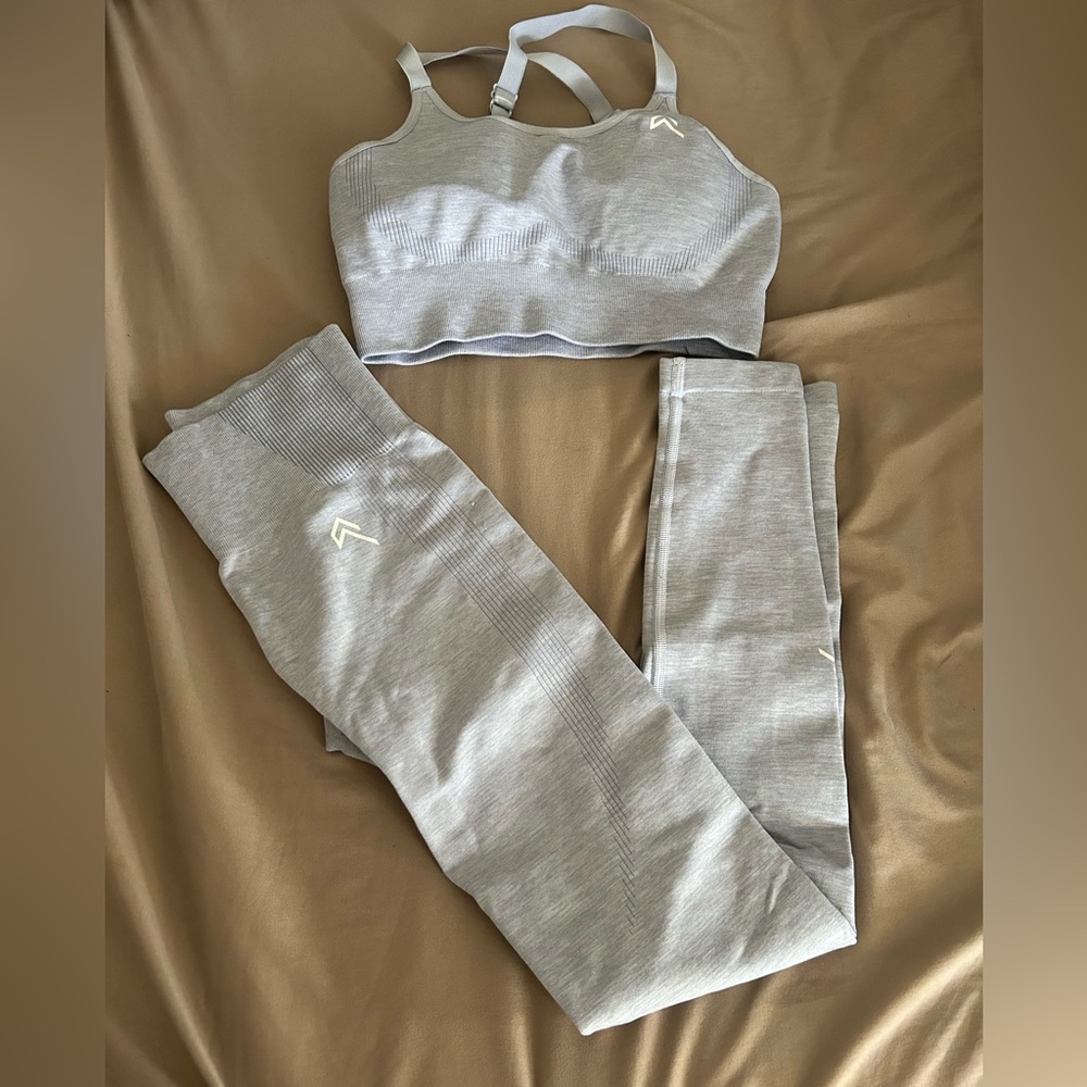 Grey Oner Active workout set